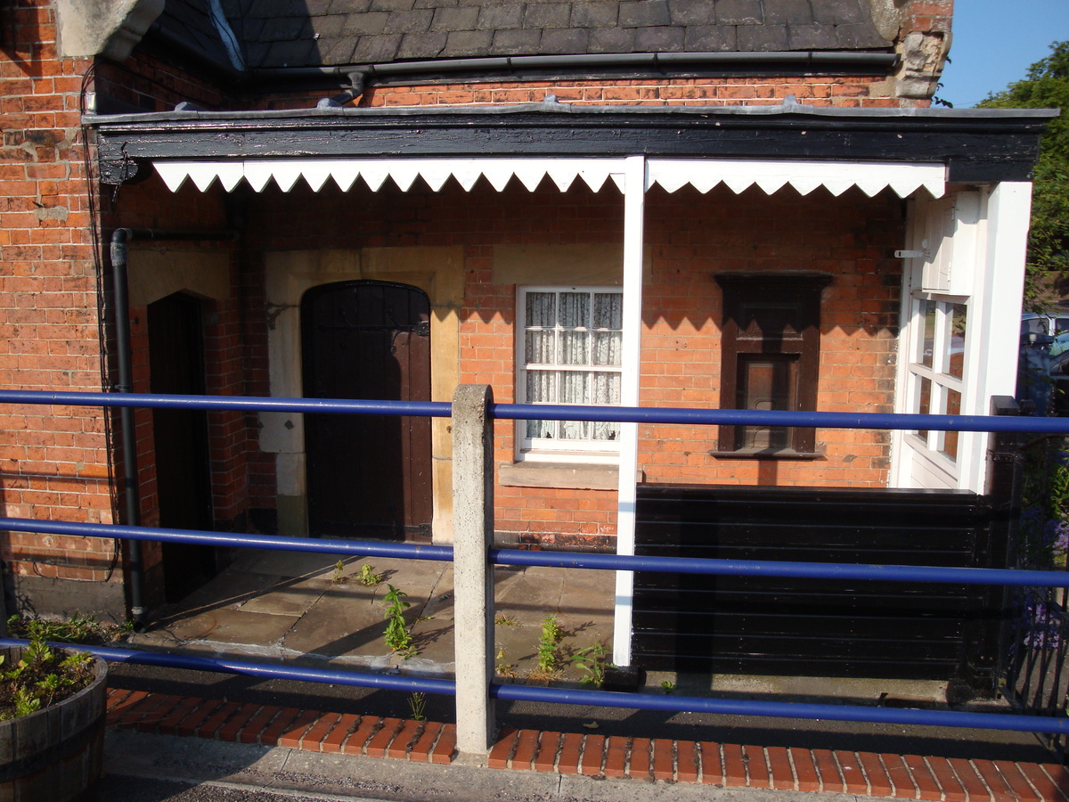 Old booking office at Goxhill